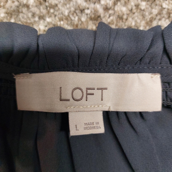 LOFT Charcoal Button-Up Blouse - Picture 3 of 5